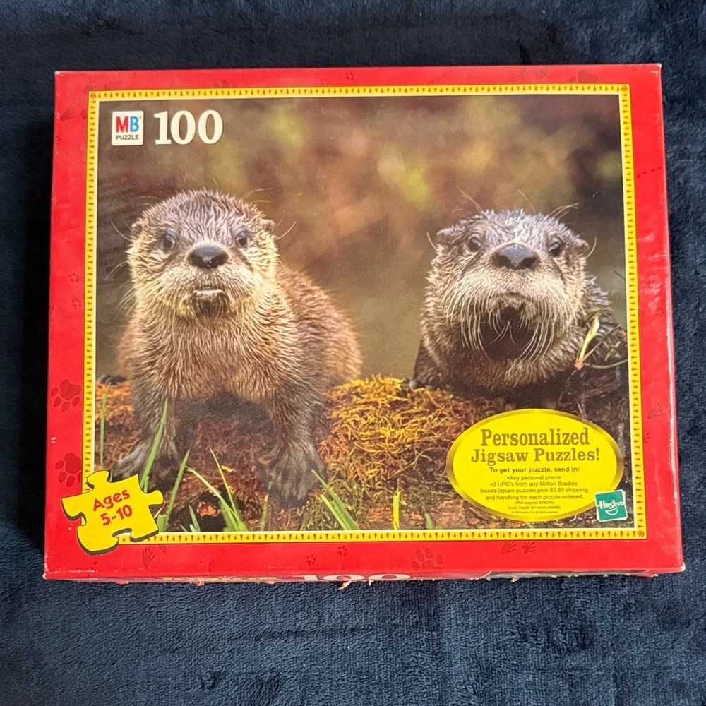 Otter Jigsaw Puzzle - Red - Picture 1 of 3